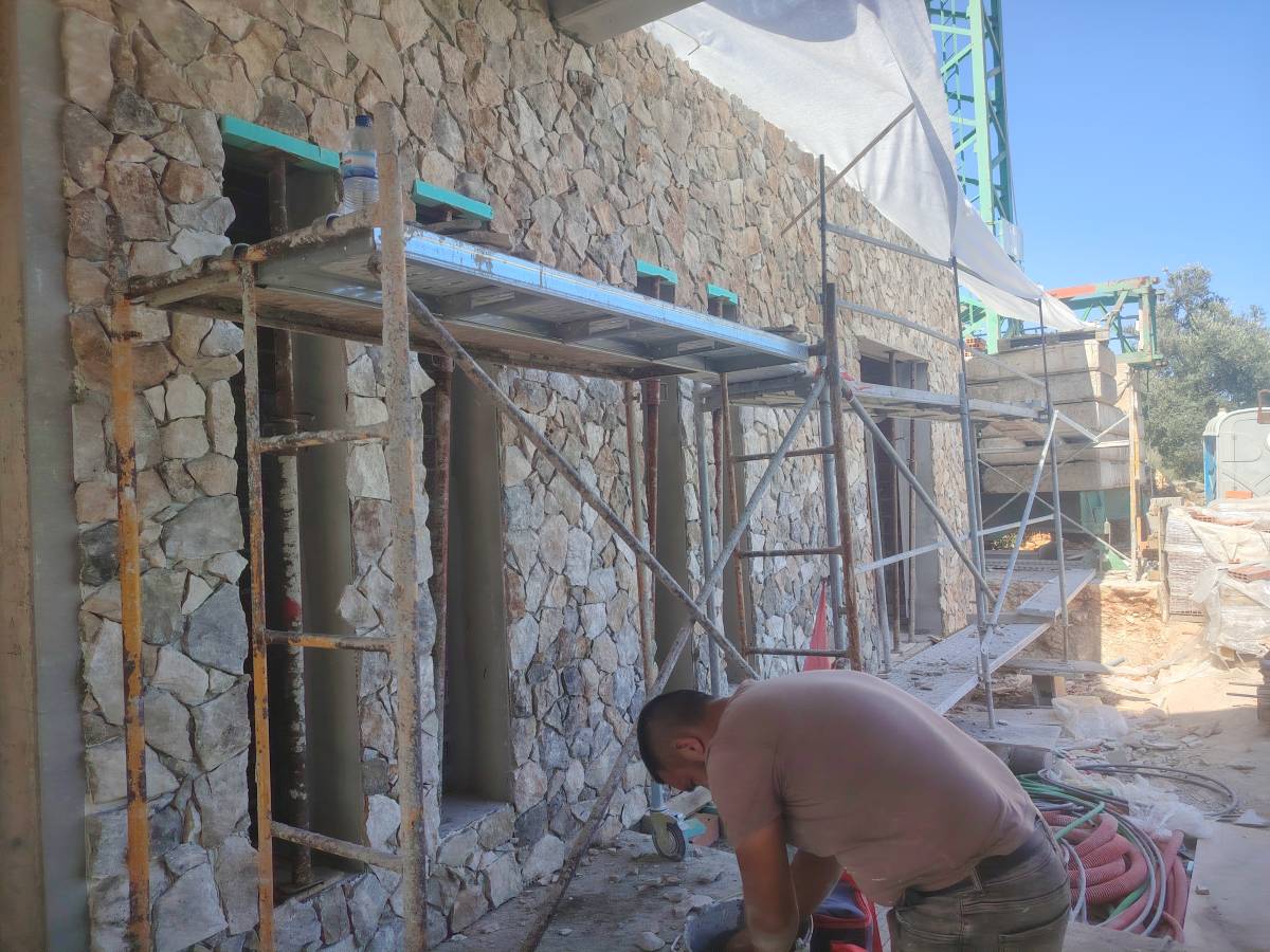 Valentin Mantea - Portimão - Concrete Sawing