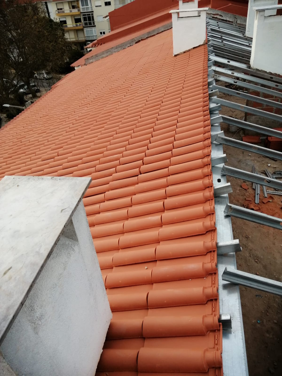 JMB Construção Civil e Remodelações/ Alvará: 119879-PAR - Almada - Construção de Parede Interior
