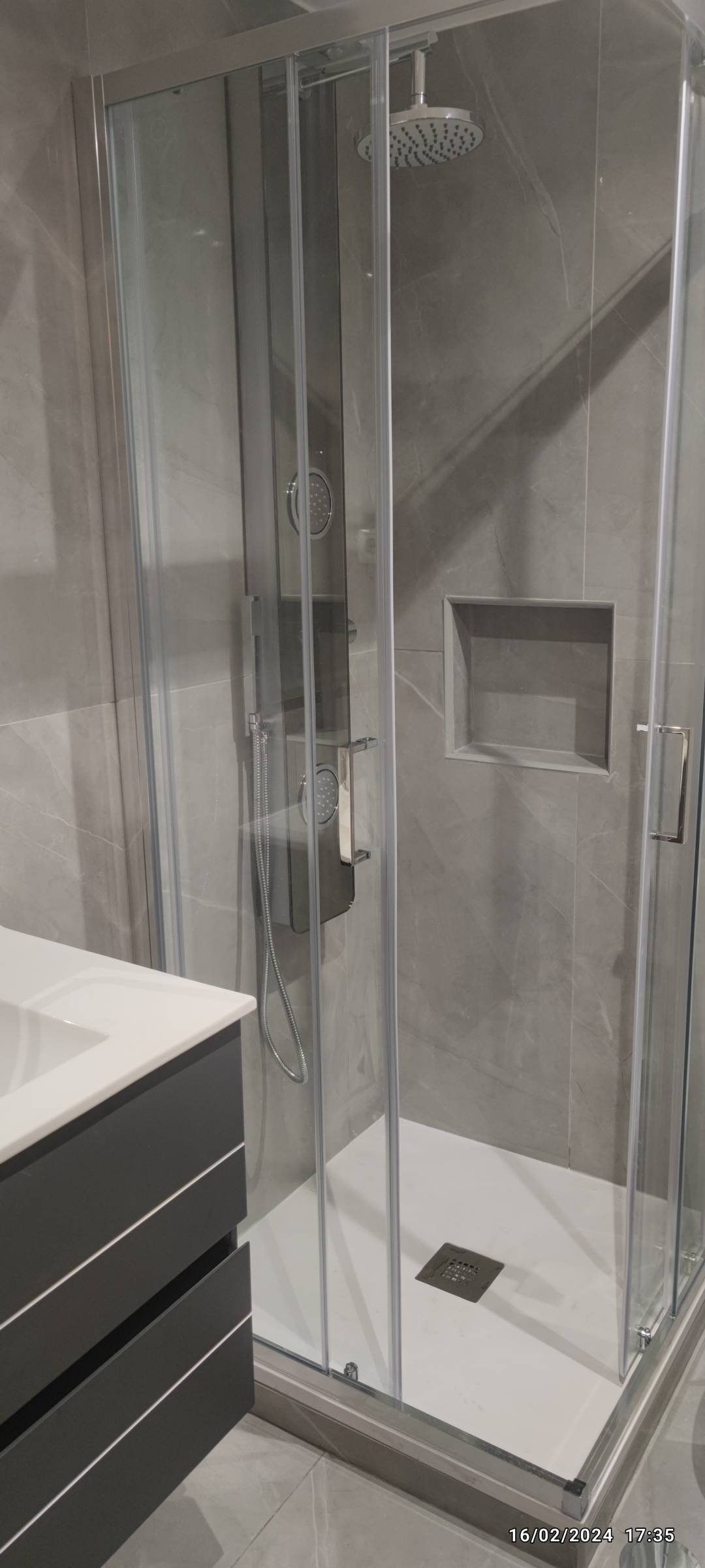 Bathroom Remodel Contractor
