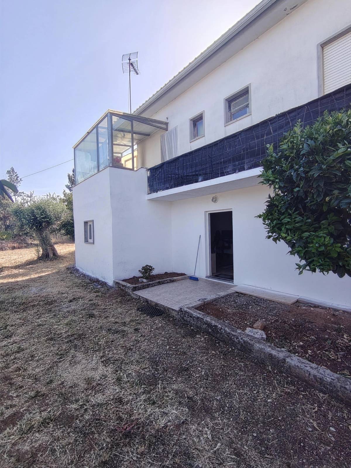 ACABAMENTOS INTERIORES & EXTERIORES - Ourém - Reparação de Corrimão