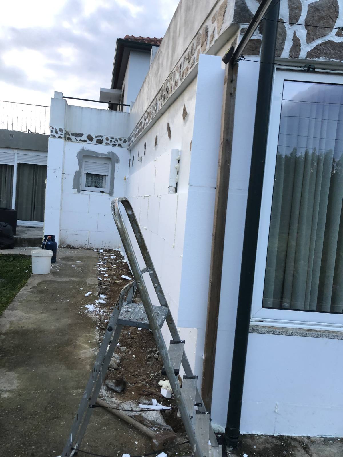 Reflexagitado - Vila Verde - Plumbing Pipe Installation