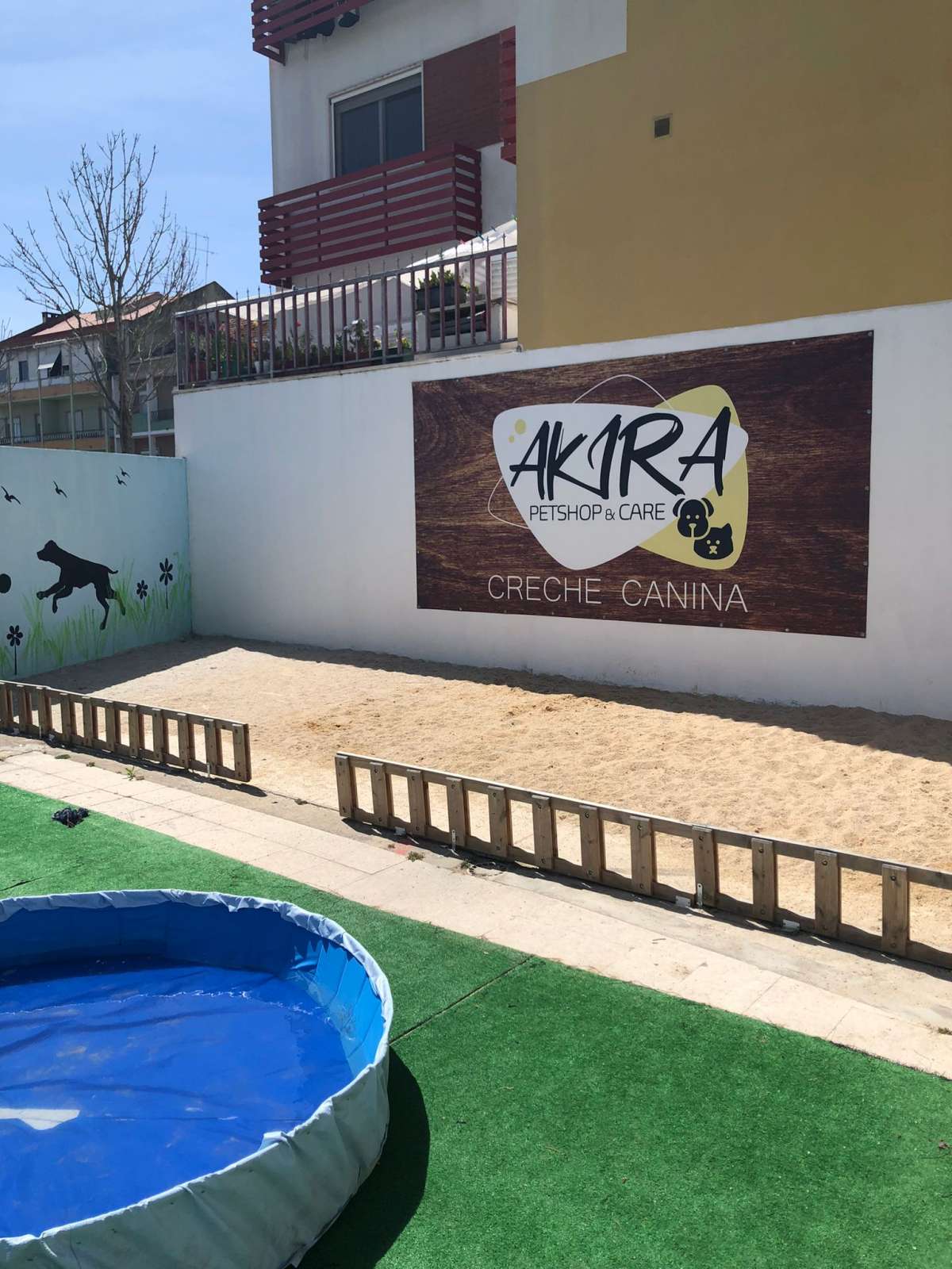 AKIRA PetShop&Care - Amadora - Hotel para Cães