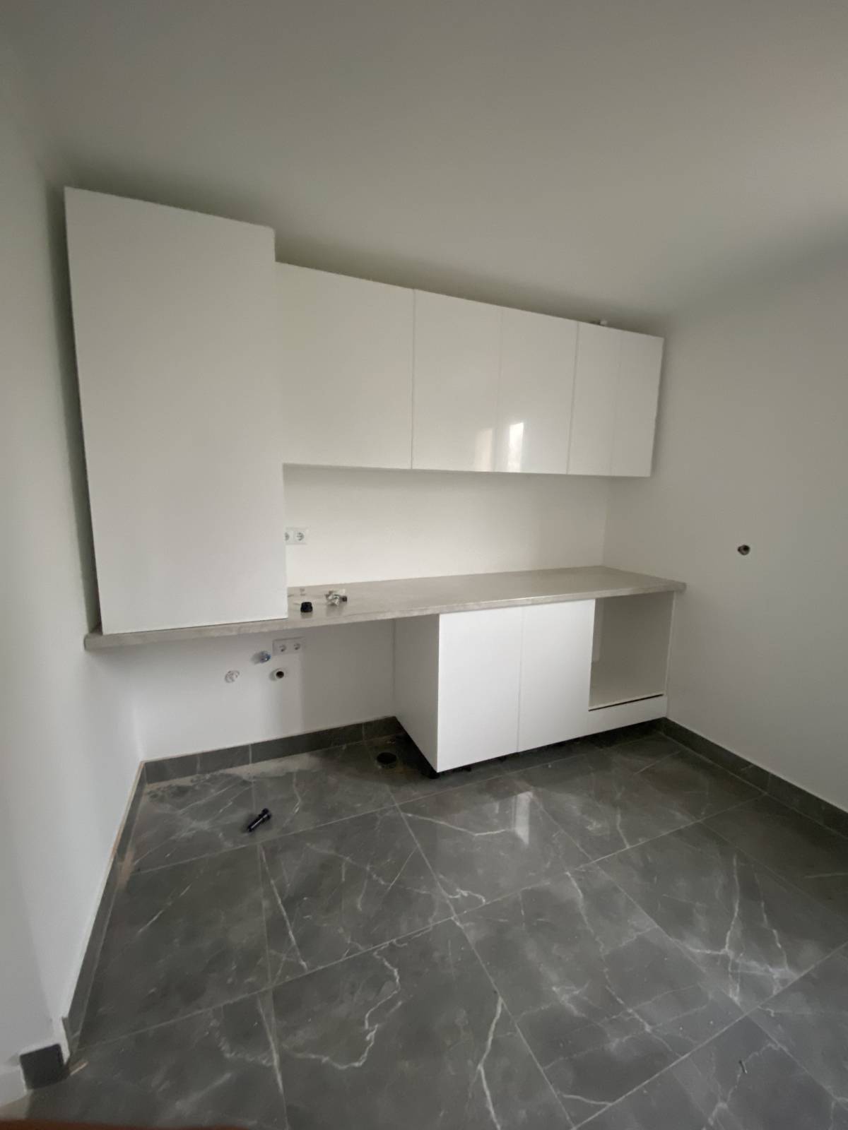 W. Cesar Neres - Lisboa - Closets