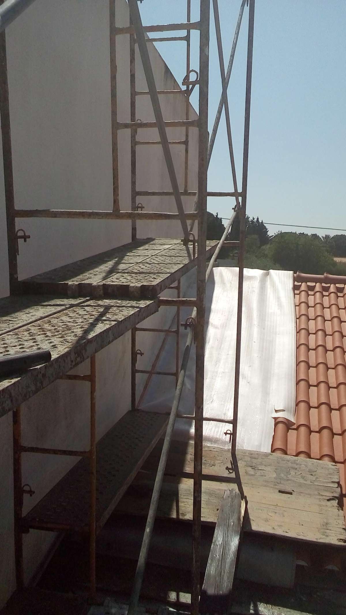 Hugo Costa - Évora - Caulking