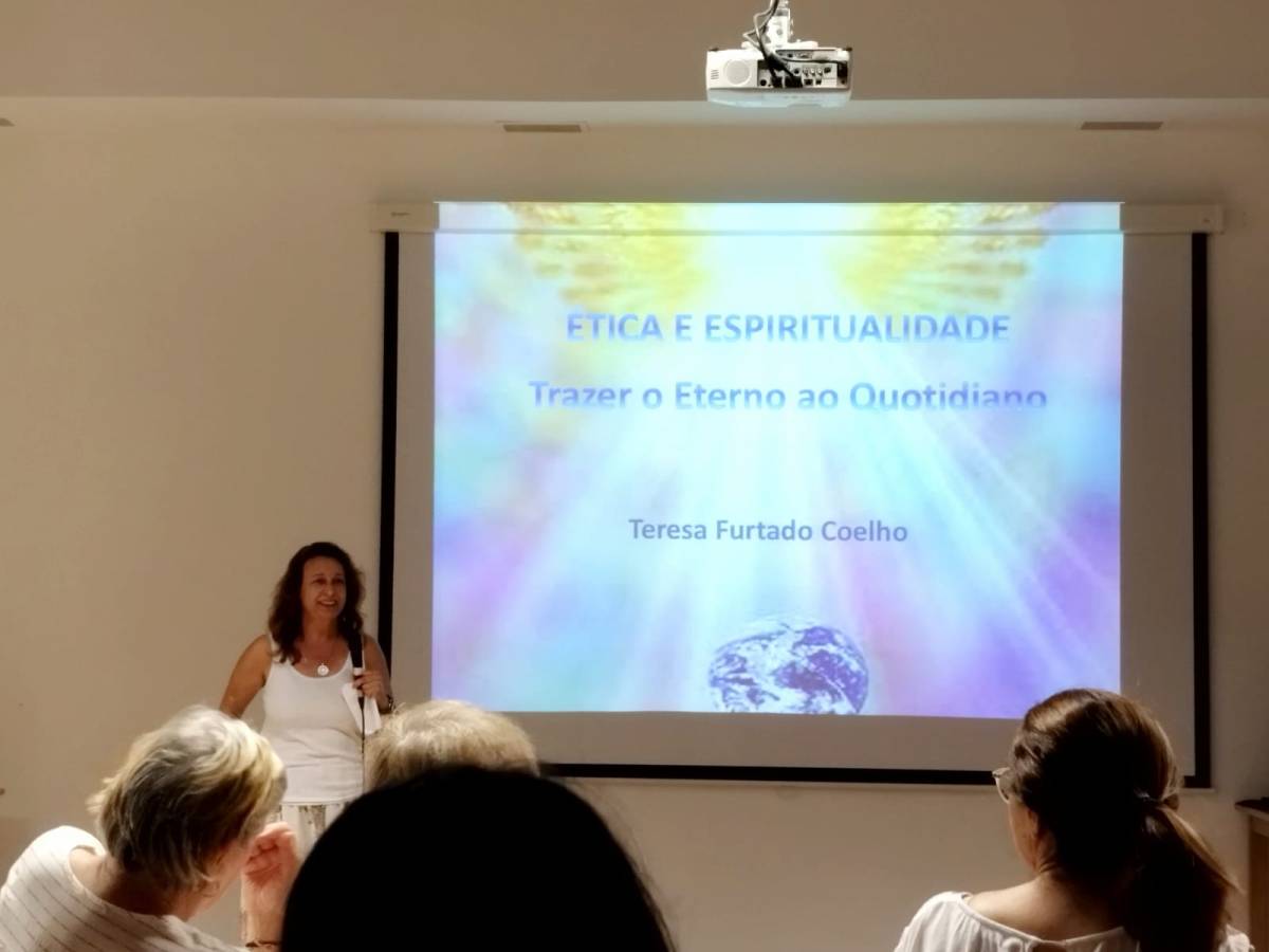Teresa Furtado Coelho - Santarém - Portuguese Lessons