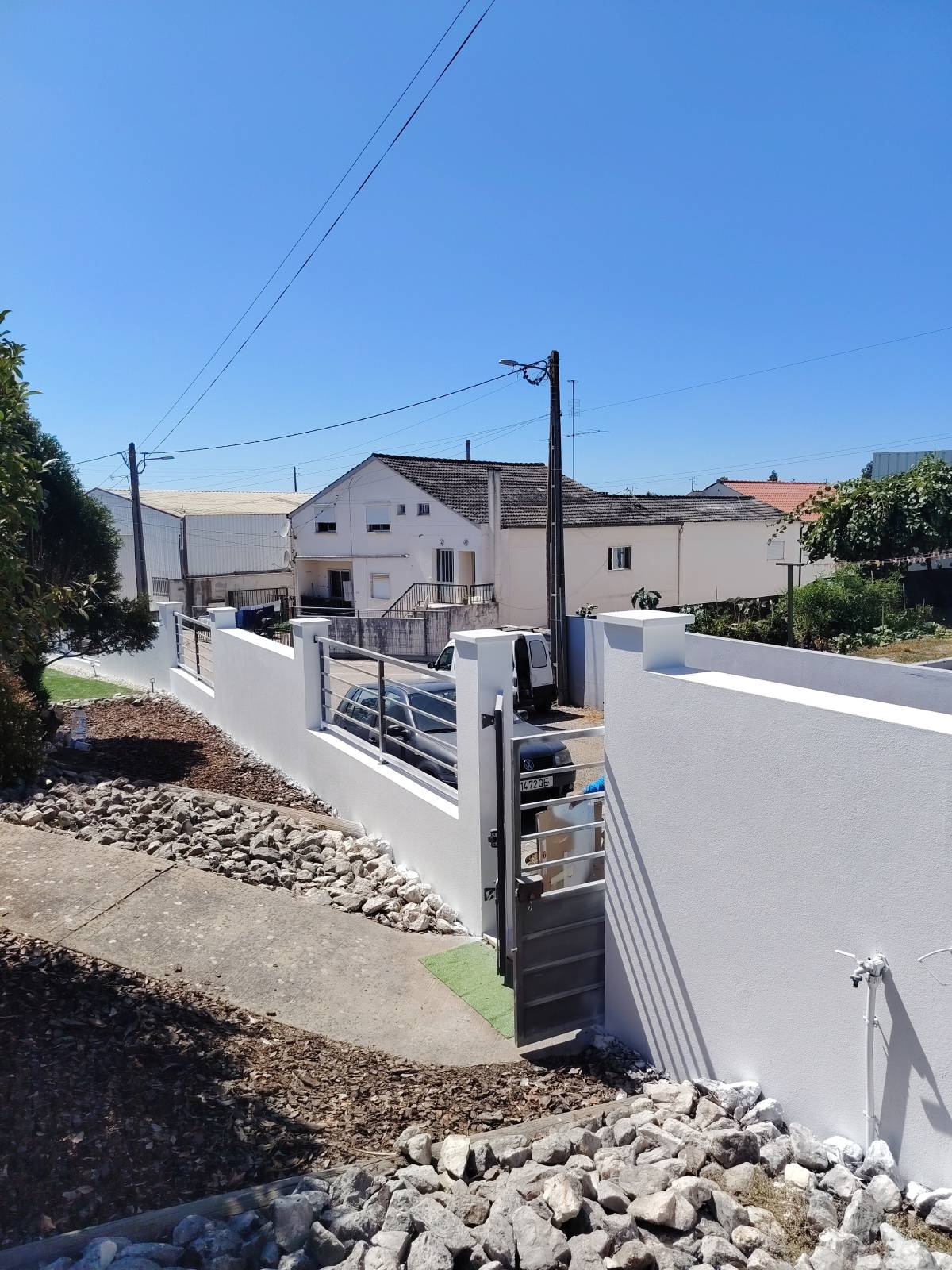 ACABAMENTOS INTERIORES & EXTERIORES - Ourém - Remoção de Arbustos