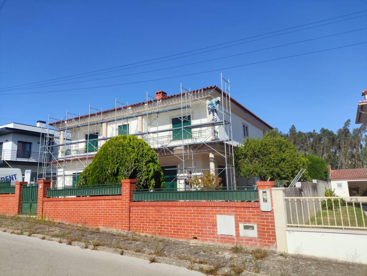 JM Pinturas - Leiria - Siding Installation, Repair, or Removal