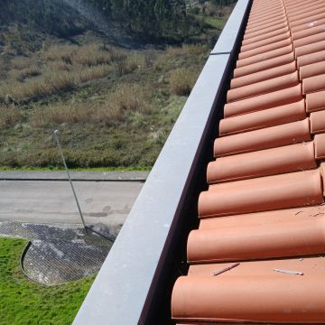 Marcio Valério - Mira - Insulation