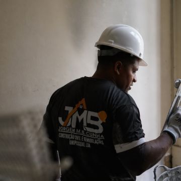 JMB Construção Civil e Remodelações/ Alvará: 119879-PAR - Almada - Reparação e Texturização de Paredes de Pladur