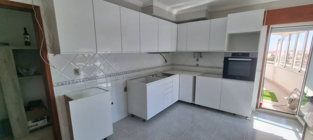 Davi Nascimento - Amadora - Fensterreinigung