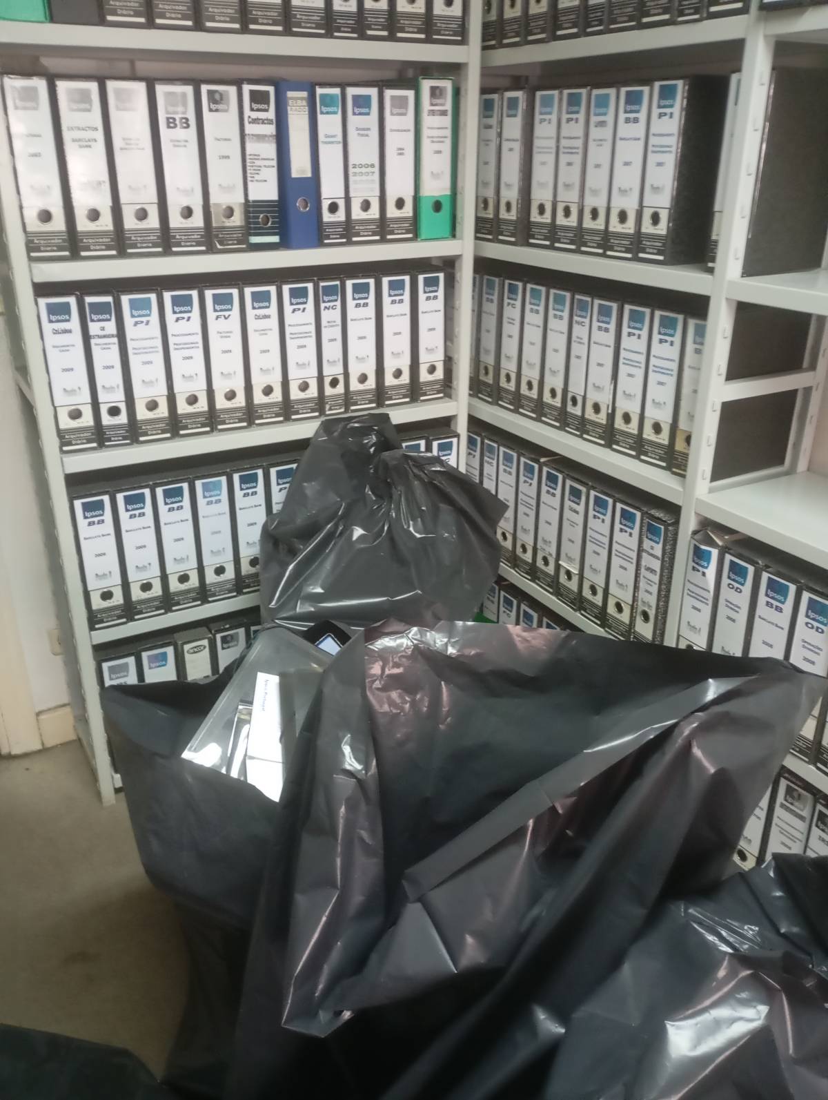 Isaías Lopes( Izzy Mudanças) - Sintra - Construção de Casa Nova