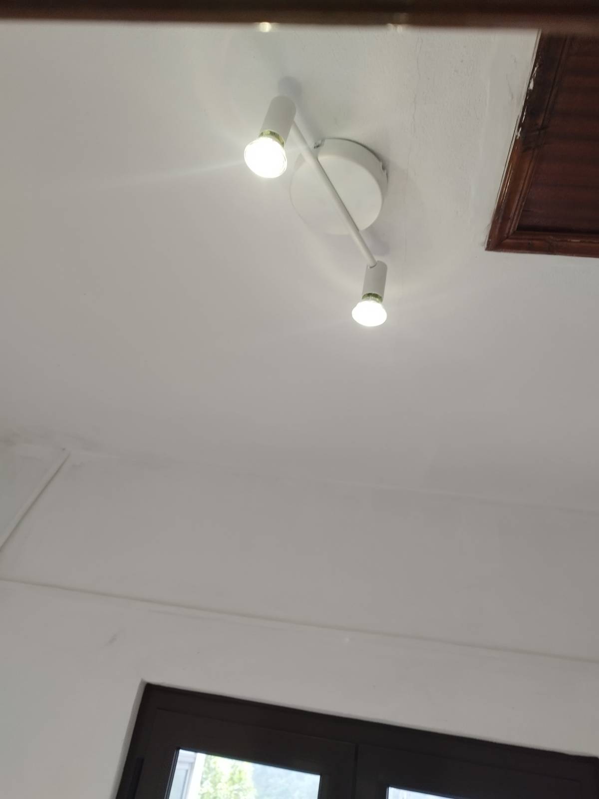 MultiHelp - Técnico Weslley - Barcelos - Zentrale Klimaanlage reparieren
