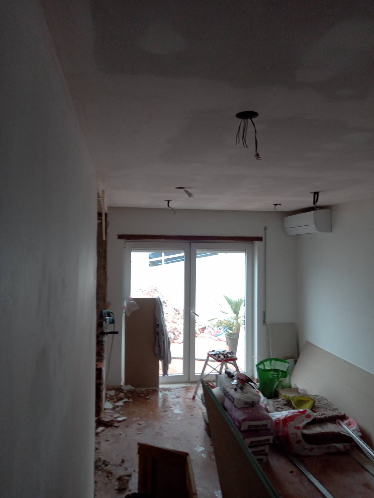 Do Velho ao Novo. Remodelações - Coimbra - Drywall Installation and Hanging