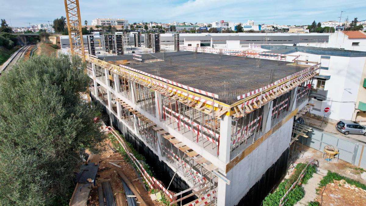 Valdir Fortes Arquiteto - Vila Nova de Gaia - Arquitetura de Interiores