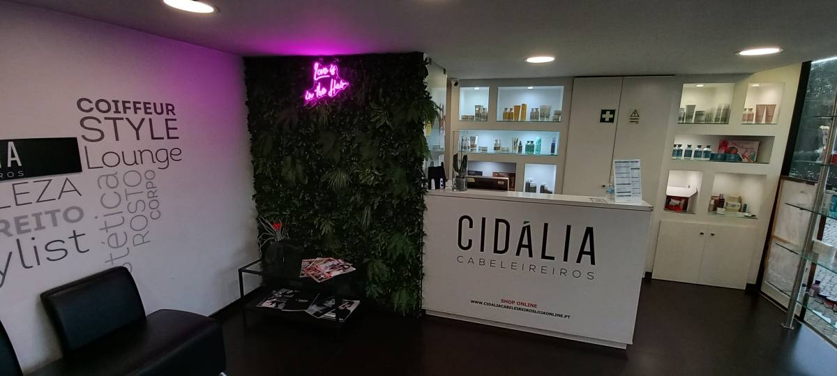 Criativa Instalações Técnicas - Amadora - Montagem de Mobiliário Feira dos Sofás