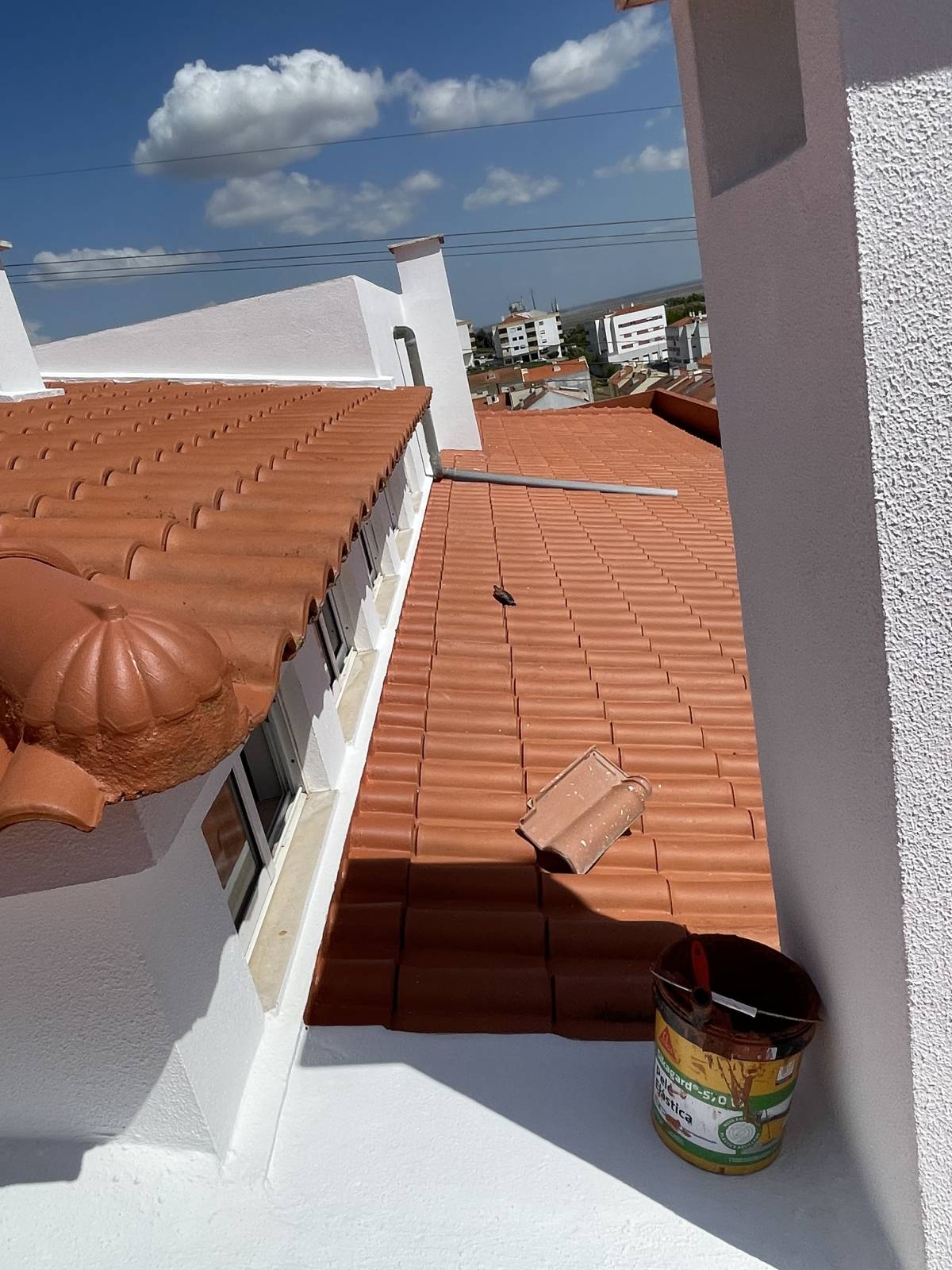 AD Verticais - Sintra - Trockenbau reparieren und Oberflächenstruktur geben