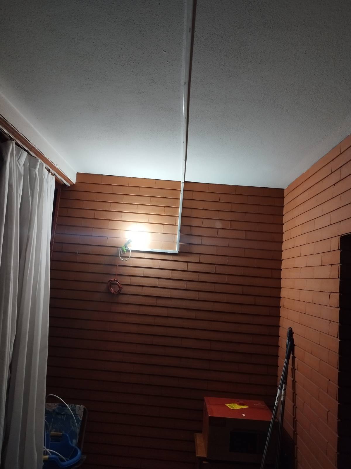 MultiHelp - Técnico Weslley - Barcelos - Zentrale Klimaanlage warten