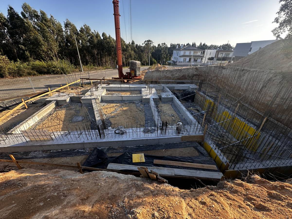 Dz Solutions - Leiria - Welding