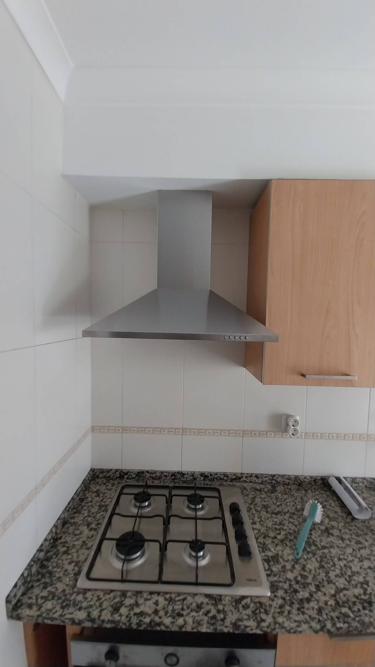 Criativa Instalações Técnicas - Amadora - Reparação de Banheira e Chuveiro