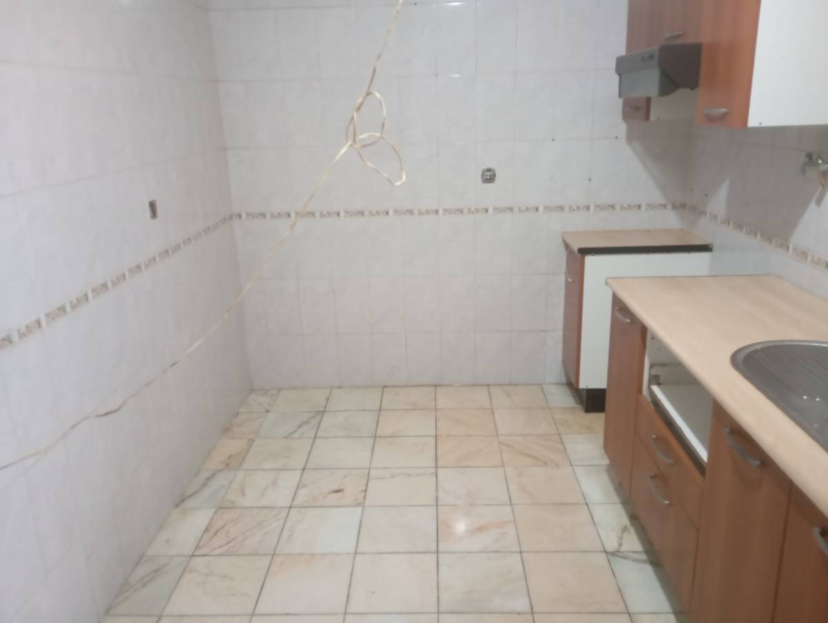 Isaías Lopes( Izzy Mudanças) - Sintra - Remoção de Amianto