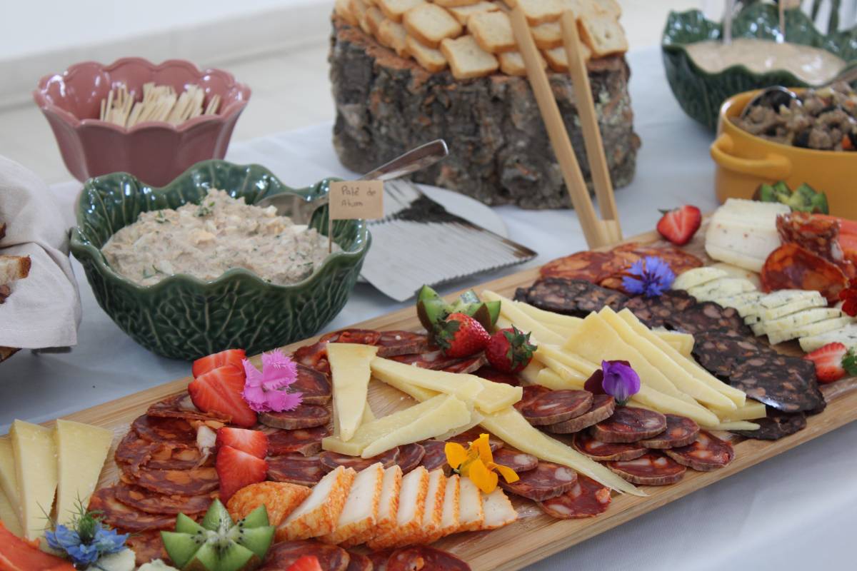 Duas à Mesa - Catering e Eventos - Santiago do Cacém - Event Catering (Komplettservice)