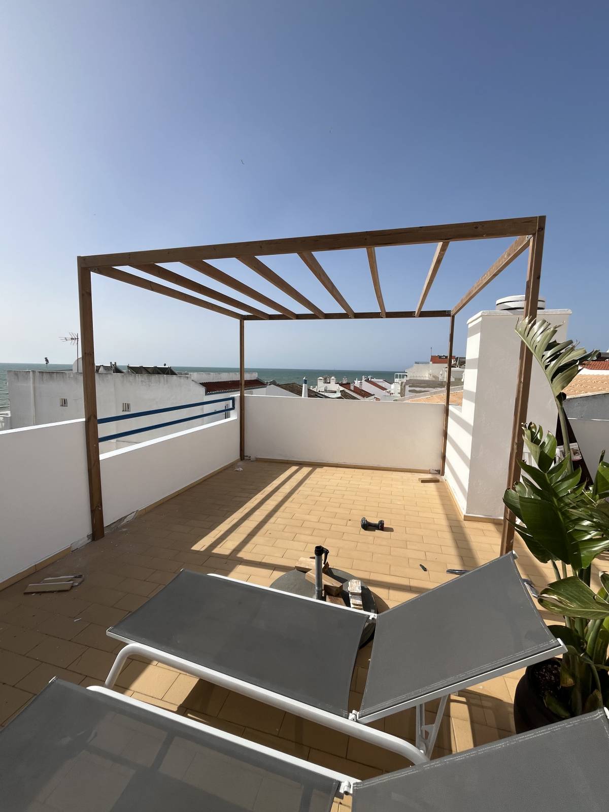 Sidnei Santos - Albufeira - Instalación de glorietas