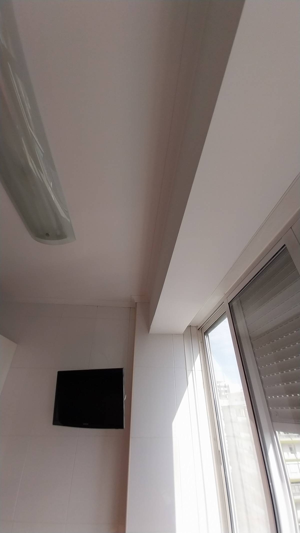 Criativa Instalações Técnicas - Amadora - Reparação de Papel de Parede