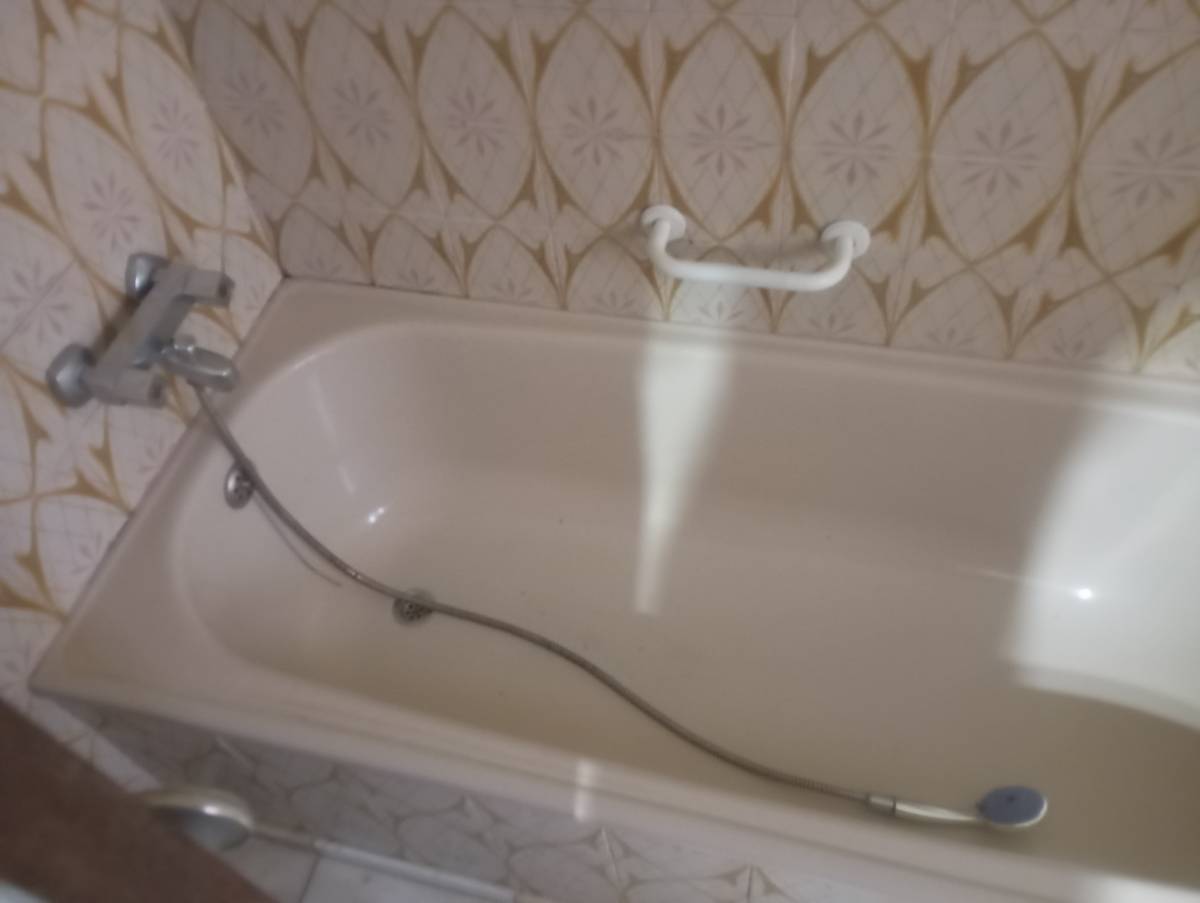 Isaías Lopes( Izzy Mudanças) - Sintra - Limpeza de Cortinas e Cortinados