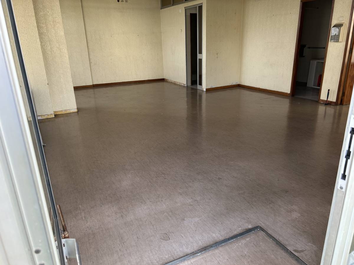 TralhaZero - Sesimbra - Garage reinigen