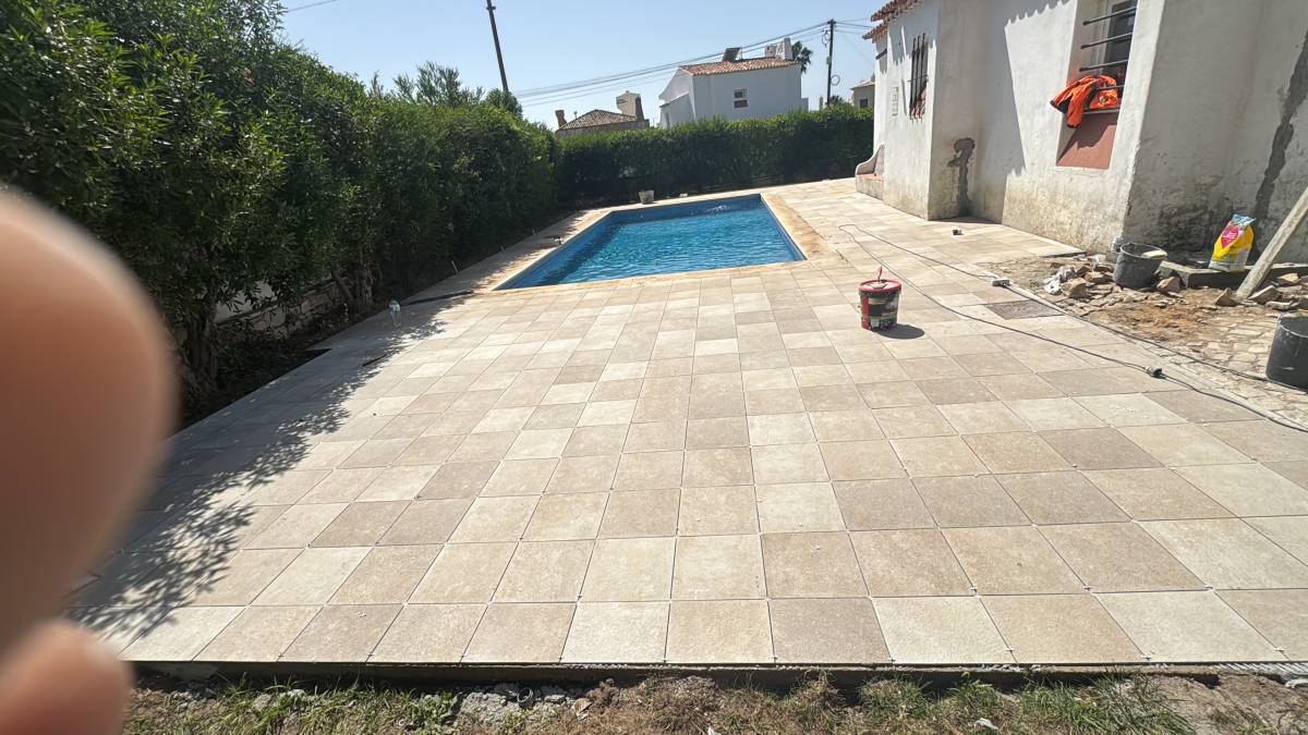 Sidnei Santos - Albufeira - Tratamento de Relvado