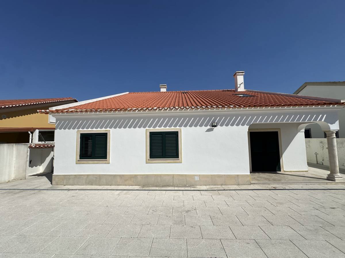 AD Verticais - Sintra - Dachbau oder -austausch