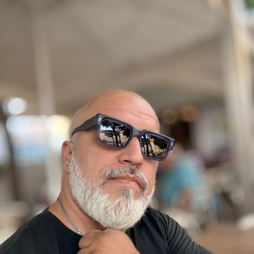 Fábio Pires Marido de aluguel - Sesimbra - Installation ou remplacement d'une pompe à eau