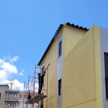 Lopes - Cascais - Roof Installation or Replacement