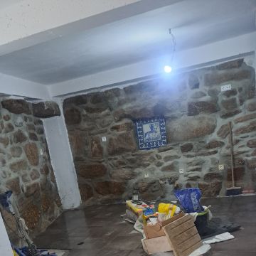 M renovaçoes - Viseu - Interior Wall Addition