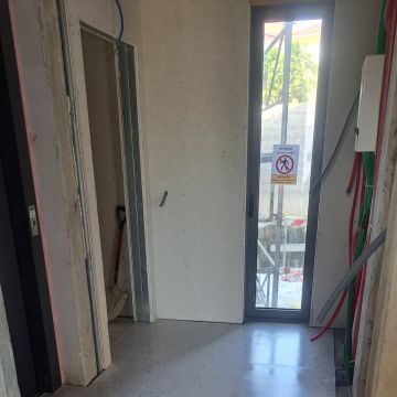M renovaçoes - Viseu - Stair Installation