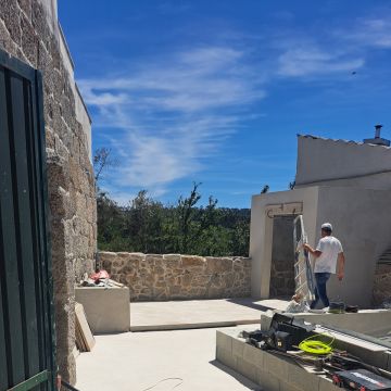 M renovaçoes - Viseu - Kitchen Tiling