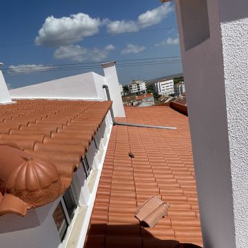 AD Verticais - Sintra - Trockenbau reparieren und Oberflächenstruktur geben