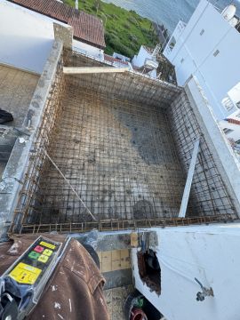 Sidnei Santos - Albufeira - Suspensão de Quadros e Instalação de Arte