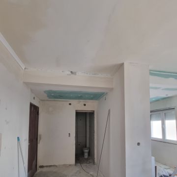 Davi Nascimento - Amadora - Schrank reparieren