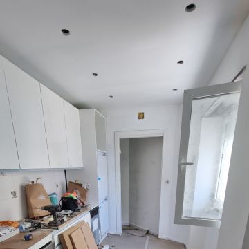 Davi Nascimento - Amadora - Schrank umbauen