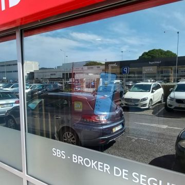 Criativa Instalações Técnicas - Amadora - Instalação de Lâmpada