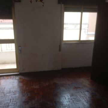 Isaías Lopes( Izzy Mudanças) - Sintra - Montagem de Berço