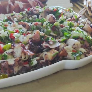 Daniela Araujo - Valongo - Catering de eventos (servicio completo)