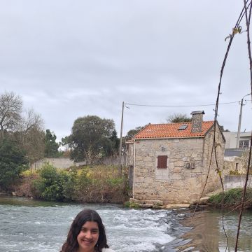 Vera - Sintra - Basic Math Tutoring