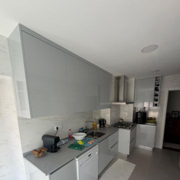 Wesley lopes carpinteiro - Mafra - Instalação de Bancada de Cozinha