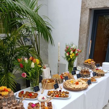 Duas à Mesa - Catering e Eventos - Santiago do Cacém - Event Catering (Komplettservice)
