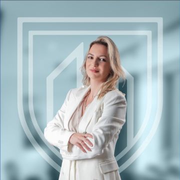 Nathália Monsores - Porto - Civil Attorney
