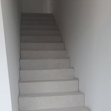 M renovaçoes - Viseu - Stone or Tile Flooring Installation
