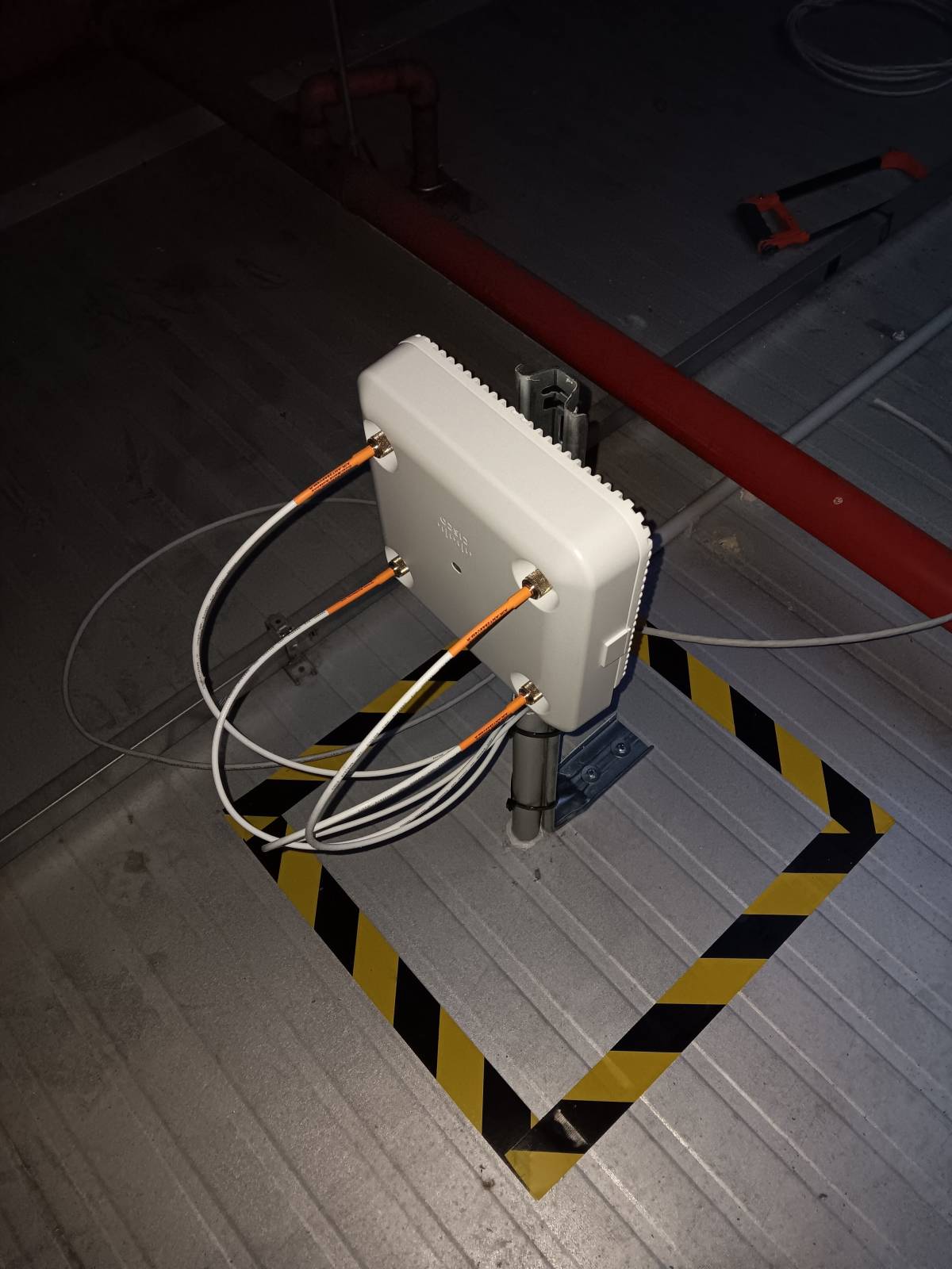 Christiano Oliveira - Porto - Switch and Outlet Installation