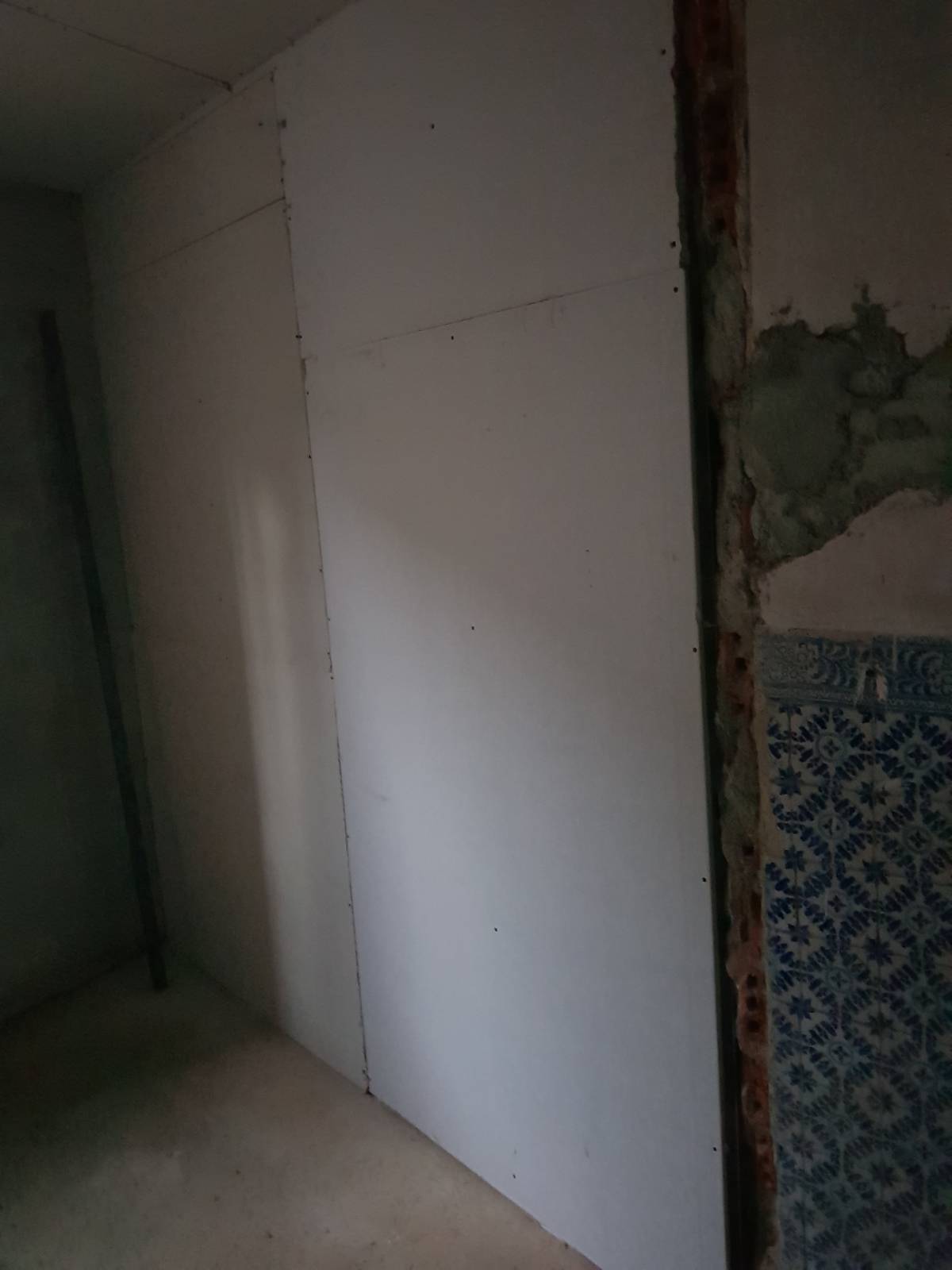 GG Pladur - Póvoa de Varzim - Construção de Parede Interior